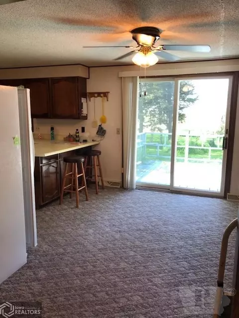 524 Dewey St, Odebolt, IA 51458 photo 3