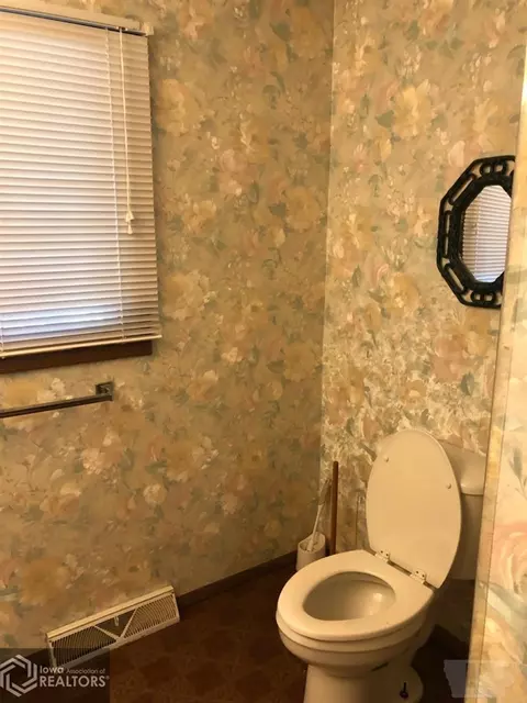 524 Dewey St, Odebolt, IA 51458 photo 7