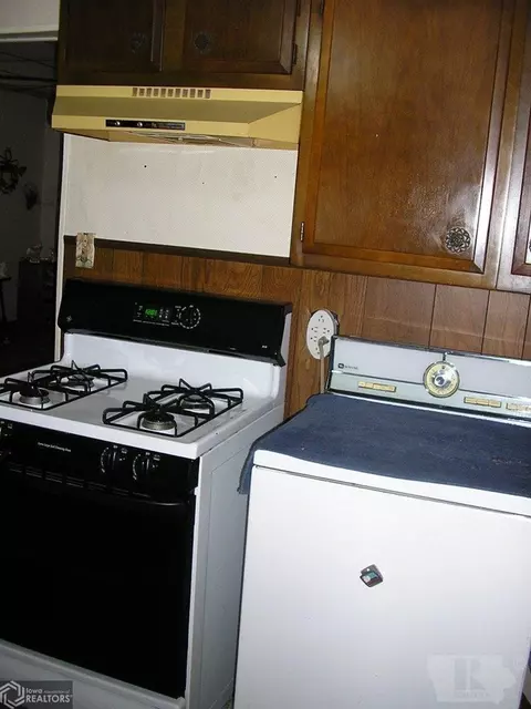 1002 Maple St, Atlantic, IA 50022 photo 7