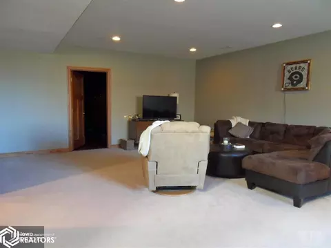209 E 5th St, Halbur, IA 51444 photo 17