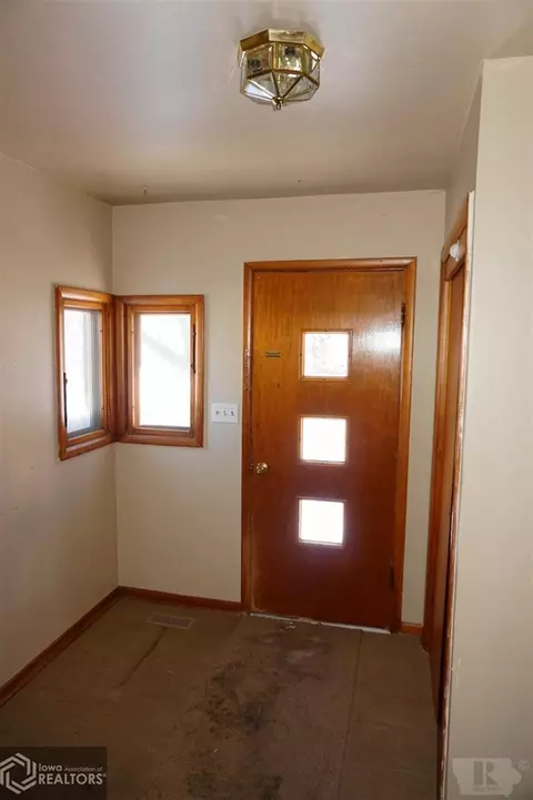 304 Eagle St, Westside, IA 51467 photo 2
