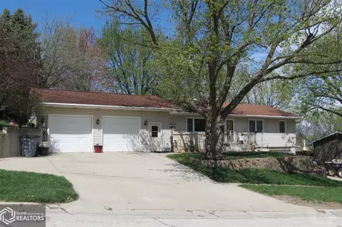 604 E 20th St, Atlantic, IA 50022 photo 2