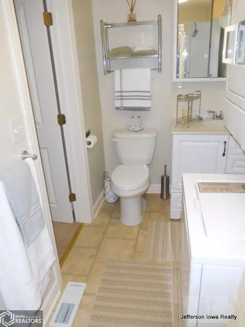 403 E Harrison, Jefferson, IA 50129 photo 41