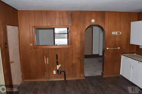 301 E Clark St, Creston, IA 50801 photo 12