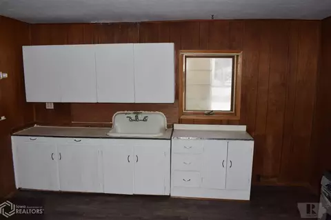 301 E Clark St, Creston, IA 50801 photo 13