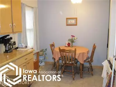1109 Maple St, Atlantic, IA 50022 photo 6