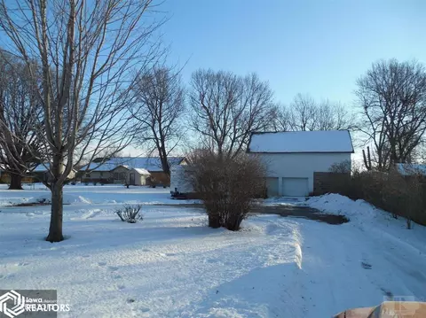 611 S 10th, Tarkio, MO 64491 photo 6