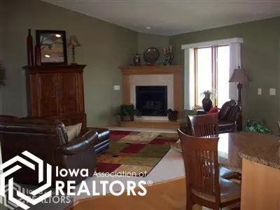 1220 E 11th St, Carroll, IA 51401 photo 5