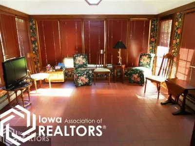 2406 Willis Ave, Perry, IA 50220 photo 10