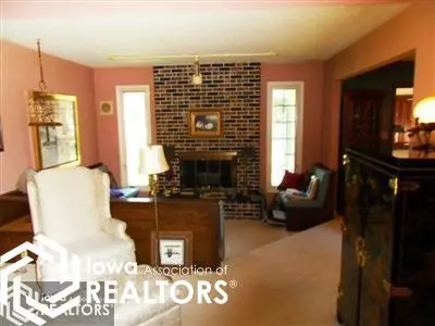 2406 Willis Ave, Perry, IA 50220 photo 4