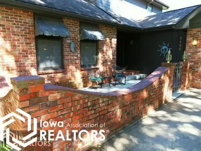 2406 Willis Ave, Perry, IA 50220 photo 3