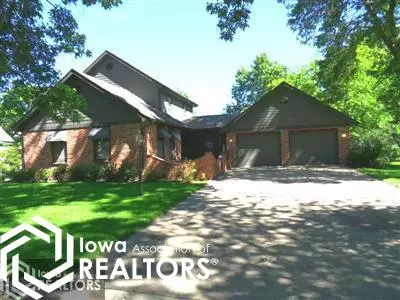 2406 Willis Ave, Perry, IA 50220 photo 2