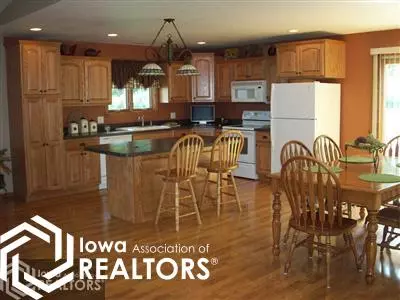 505 E 7th St, Glidden, IA 51443 photo 3