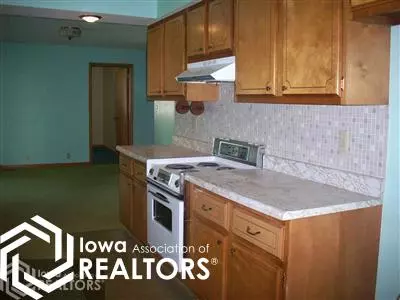 104 N Eugene St, Orient, IA 50858 photo 3