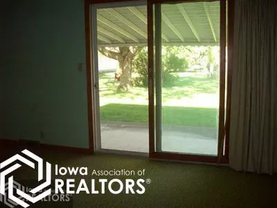104 N Eugene St, Orient, IA 50858 photo 9