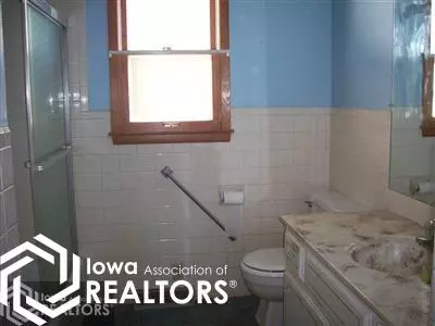 104 N Eugene St, Orient, IA 50858 photo 5