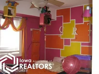 1402 E 17th St, Atlantic, IA 50022 photo 6