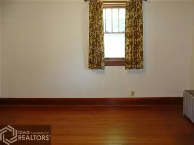 211 E First St, Orient, IA 50858 photo 6