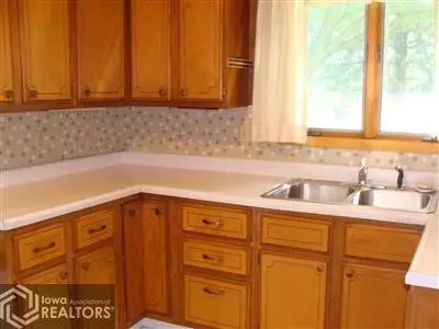 211 E First St, Orient, IA 50858 photo 7