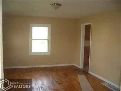 104 Clark, Orient, IA 50858 photo 3