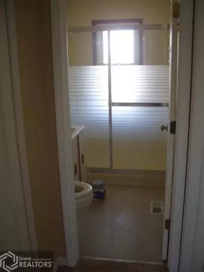 104 Clark, Orient, IA 50858 photo 9