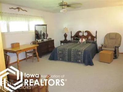 2705 Eastern Ave, Perry, IA 50220 photo 7
