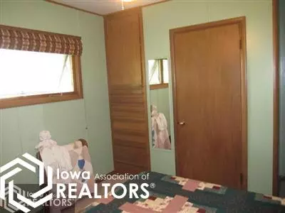 2705 Eastern Ave, Perry, IA 50220 photo 6