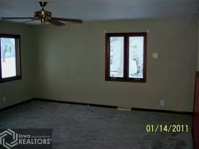 2732 Eastern Ave, Perry, IA 50220 photo 6