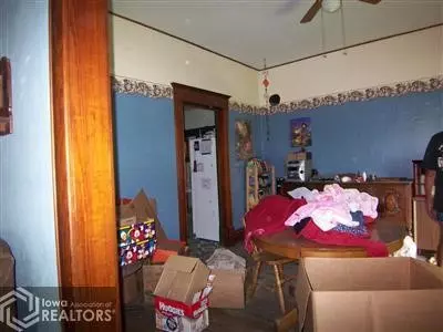 413 W Everett St, Orient, IA 50858 photo 5