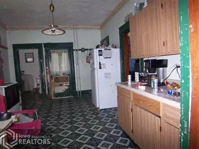 413 W Everett St, Orient, IA 50858 photo 6