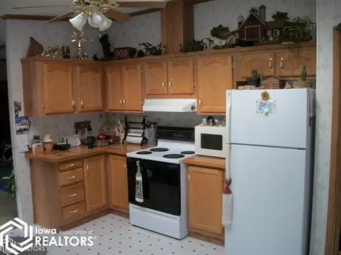 517 Ash St, Deloit, IA 51441 photo 9