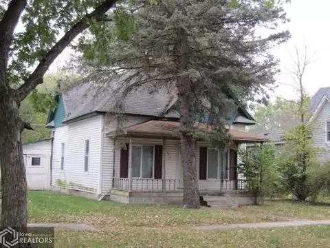606 Third St, Perry, IA 50220 photo 1
