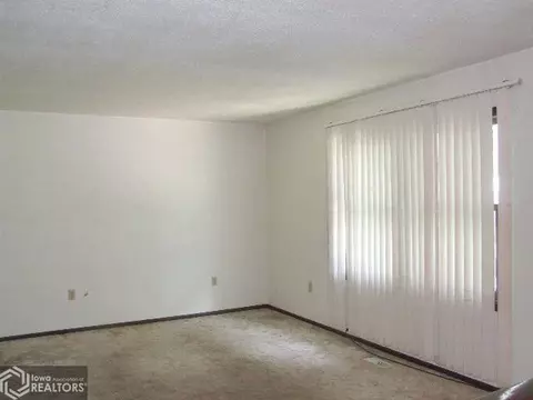 533 W 2nd St, Odebolt, IA 51458 photo 3