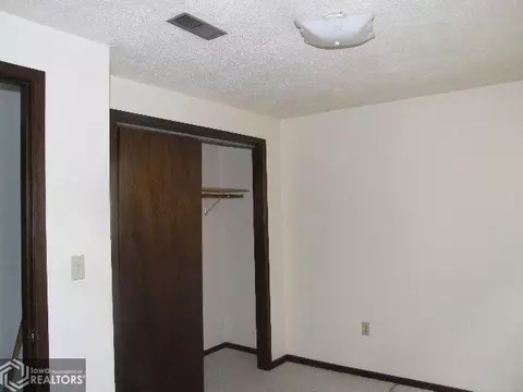 533 W 2nd St, Odebolt, IA 51458 photo 9