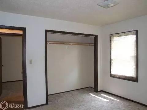 533 W 2nd St, Odebolt, IA 51458 photo 7