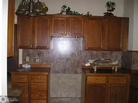 204 E 4 St, Atlantic, IA 50022 photo 5