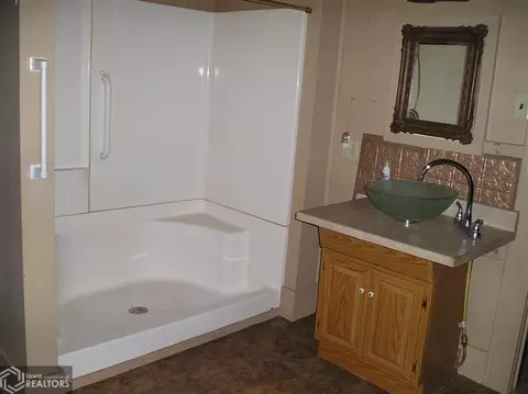 204 E 4 St, Atlantic, IA 50022 photo 6