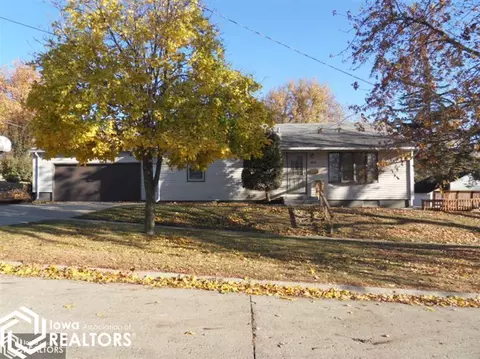 317 E 8th St, Carroll, IA 51401 photo 1