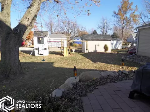 328 W 3rd St, Glidden, IA 51443 photo 2