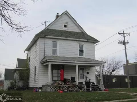 1423 Third St, Perry, IA 50220 photo 1