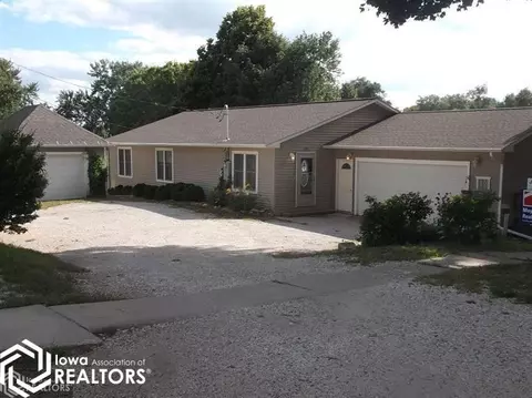 303 Summit St, Walnut, IA 51577 photo 1