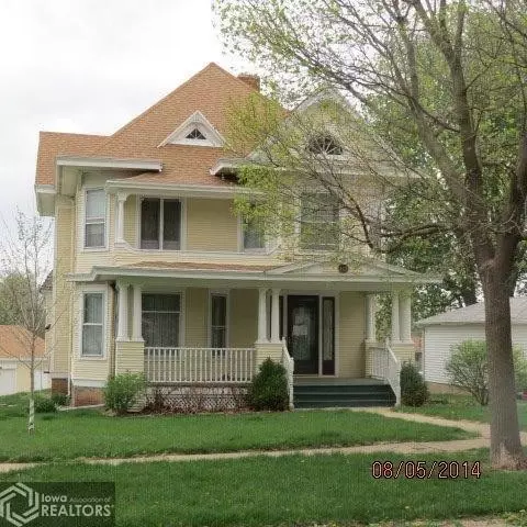 402 Pacific St, Walnut, IA 51577 photo 1