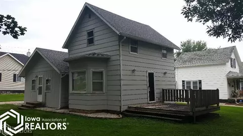 527 E Bluff St, Carroll, IA 51401 photo 1