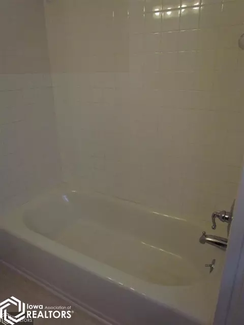 2781 Quail Dr, Stanton, IA 51573 photo 10