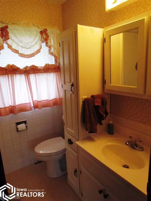 2781 Quail Dr, Stanton, IA 51573 photo 9
