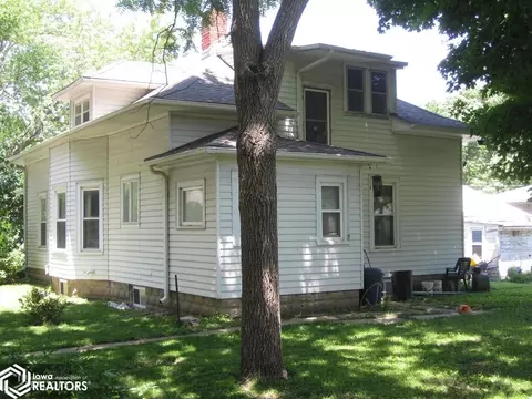 701 E 5th St, Atlantic, IA 50022 photo 2