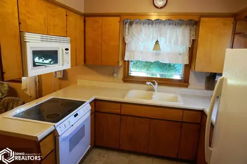 2220 350th St, Vail, IA 51465 photo 8