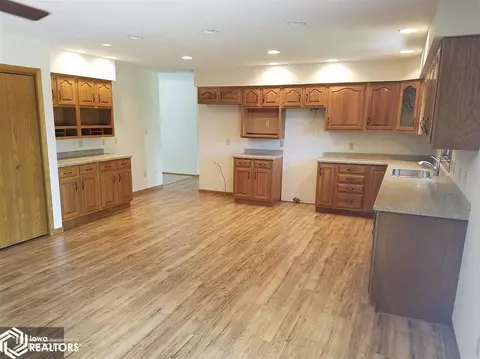 512 Locust St, Odebolt, IA 51458 photo 11