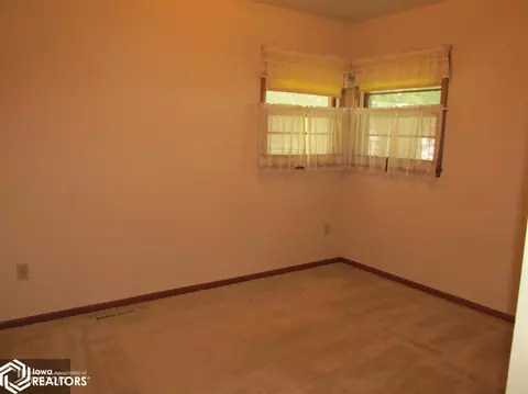 2402 Frontier Rd, Denison, IA 51442 photo 9