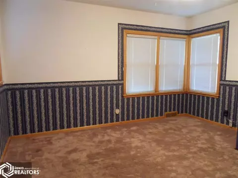 526 3rd St, Glidden, IA 51443 photo 5